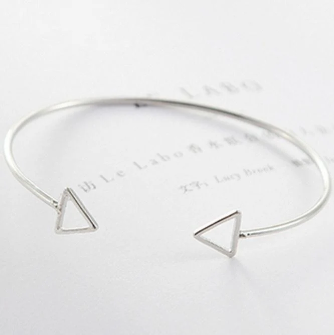 Silver Trinity Loop Bracelet