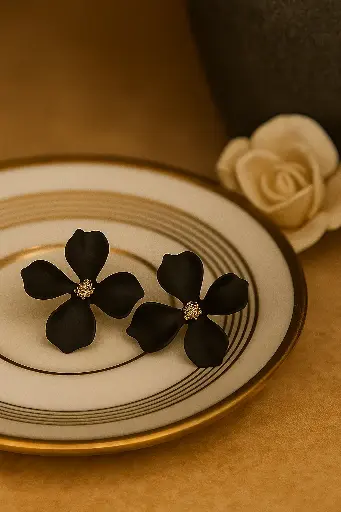 Black Orchid Earing